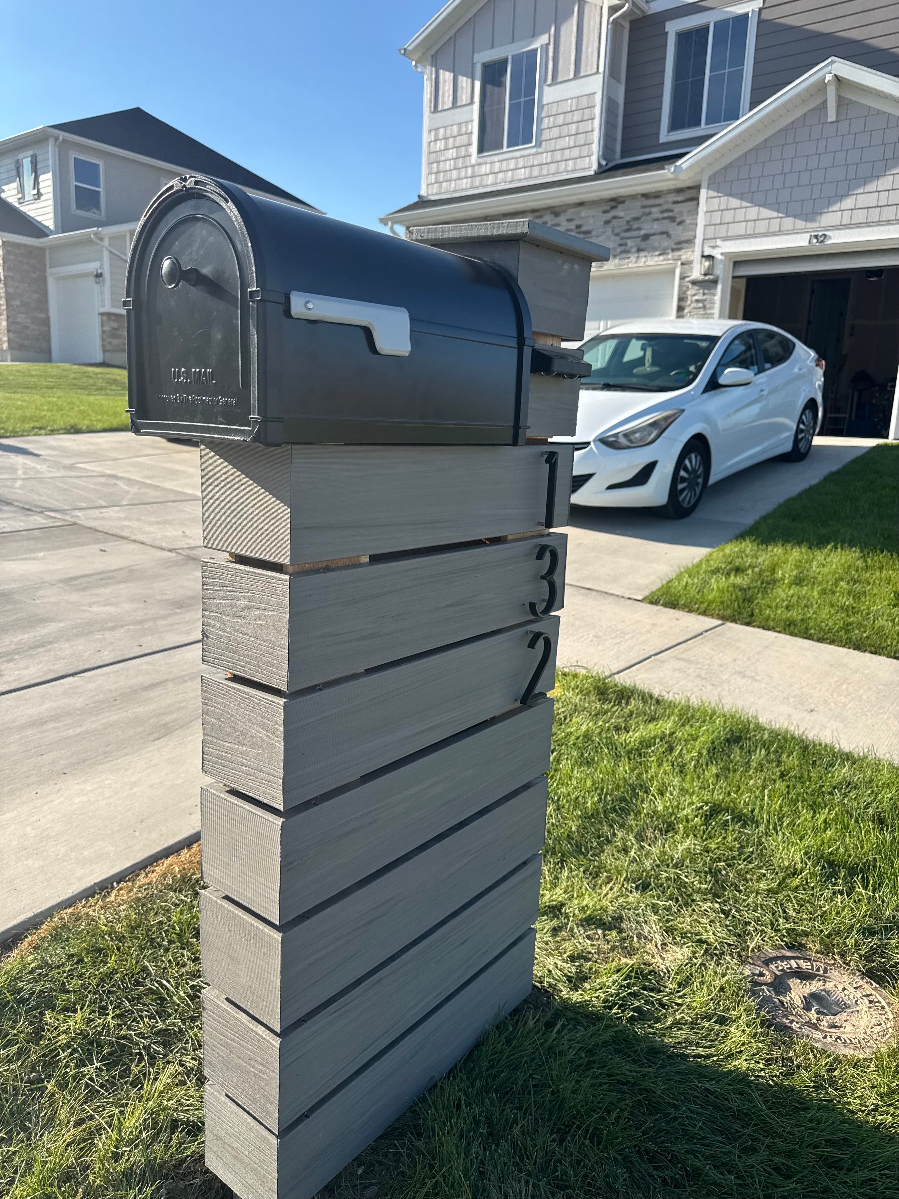 Composite Mid-Century Modern Mailbox