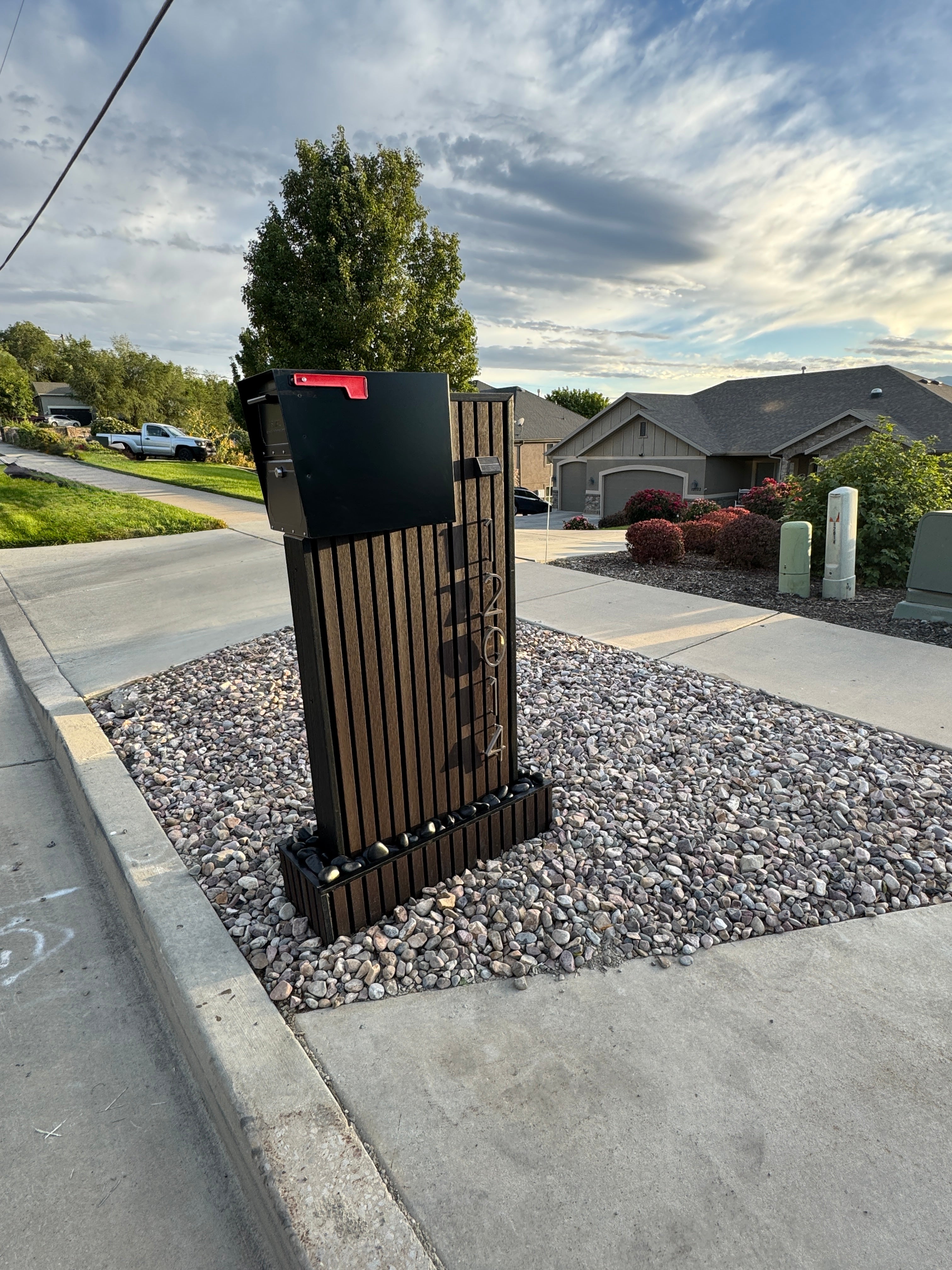 Composite panel mailbox